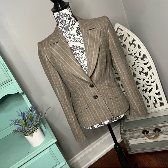 Escada Jackets & Blazers - Escada Pinstripe Wool Blazer Jacket Size 36/6 Luxury Classic The Real Real